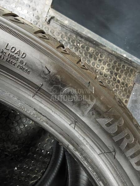 Bridgestone 255/35 R19 Letnja