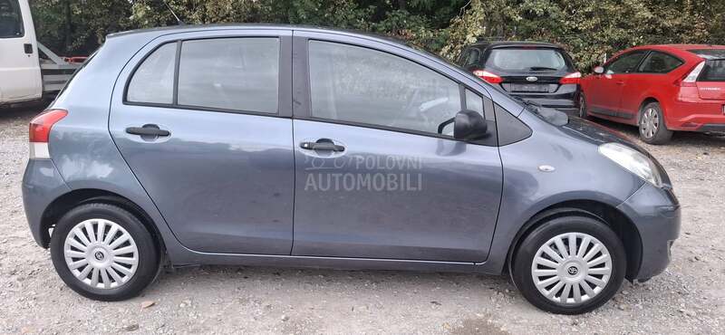 Toyota Yaris BENC NEMA KLIMU