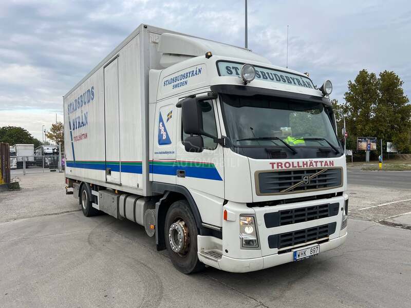 Volvo FM9 300 FURGON