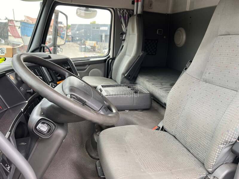 Volvo FM9 300 FURGON