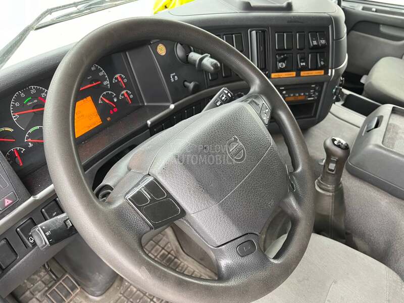 Volvo FM9 300 FURGON