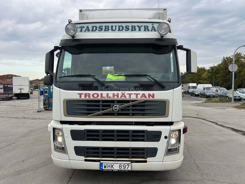 Volvo FM9 300 FURGON
