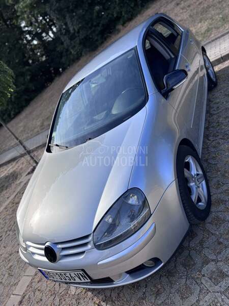 Volkswagen Golf 5 2.0 tdi