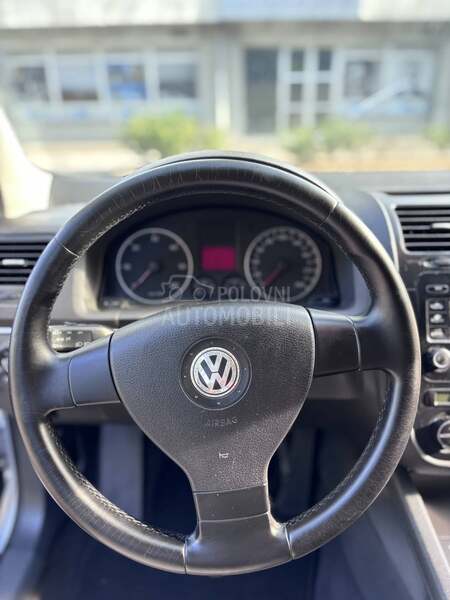Volkswagen Golf 5 2.0 tdi