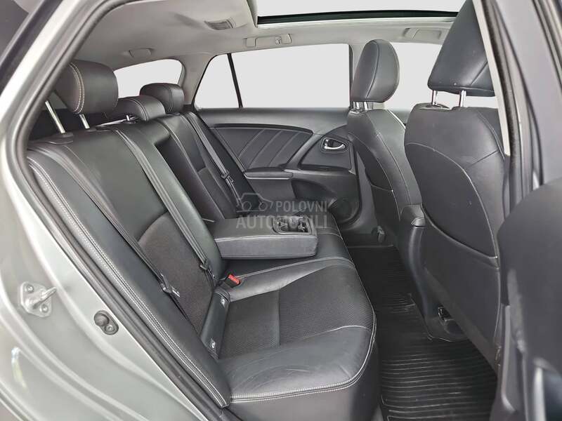 Toyota Avensis AUT/T0P