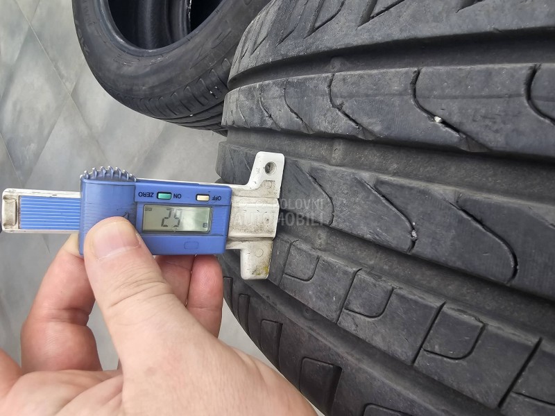 Pirelli 215/45 R18 Letnja