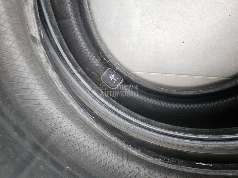 Dunlop 215/45 R18 Letnja