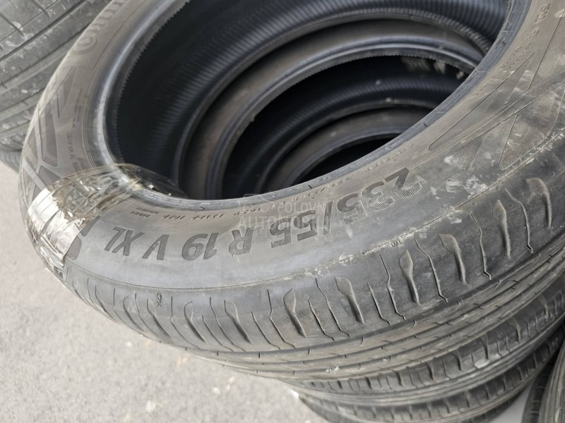 Continental 235/55 R19 Letnja