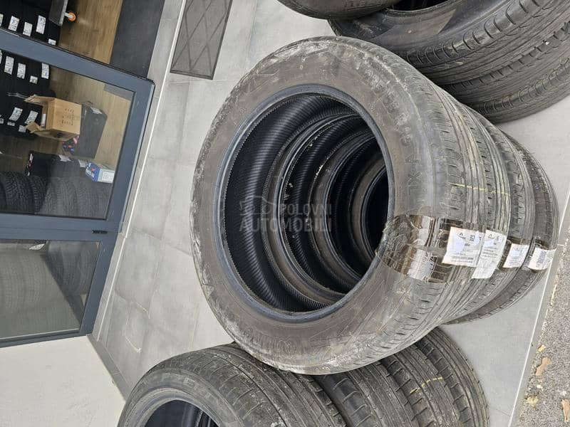 Continental 235/55 R19 Letnja
