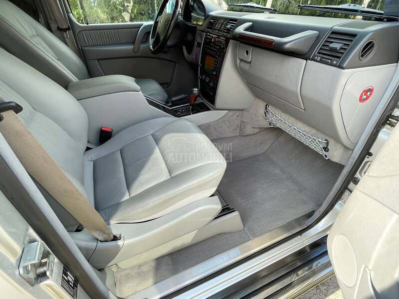 Mercedes Benz G 400 