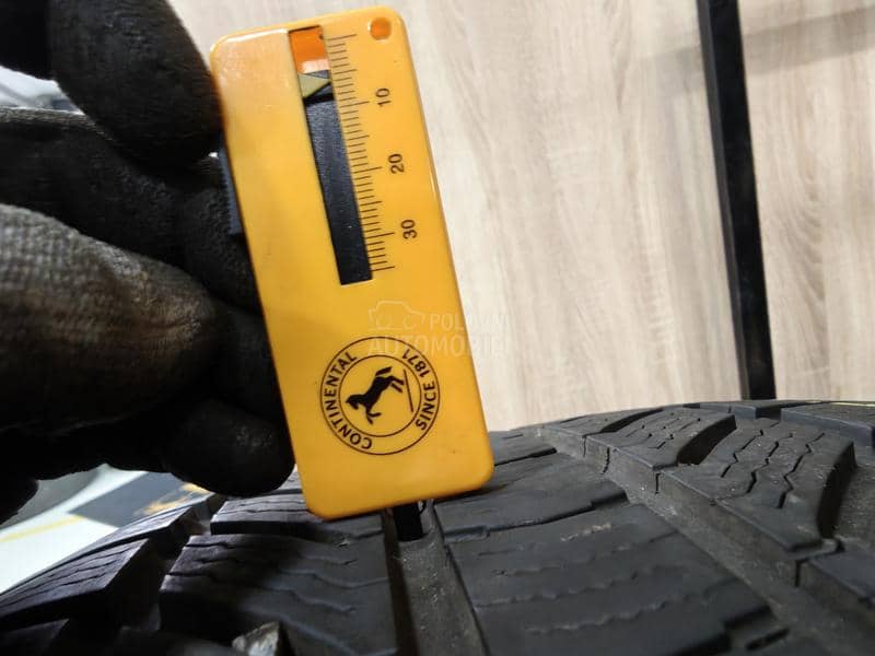 Continental 255/40 R21 Zimska