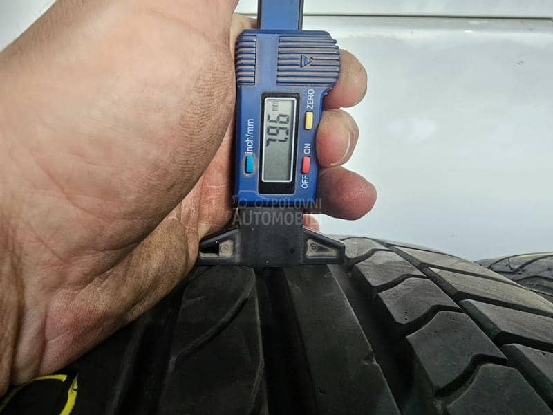 Bridgestone 215/40 R17 Letnja