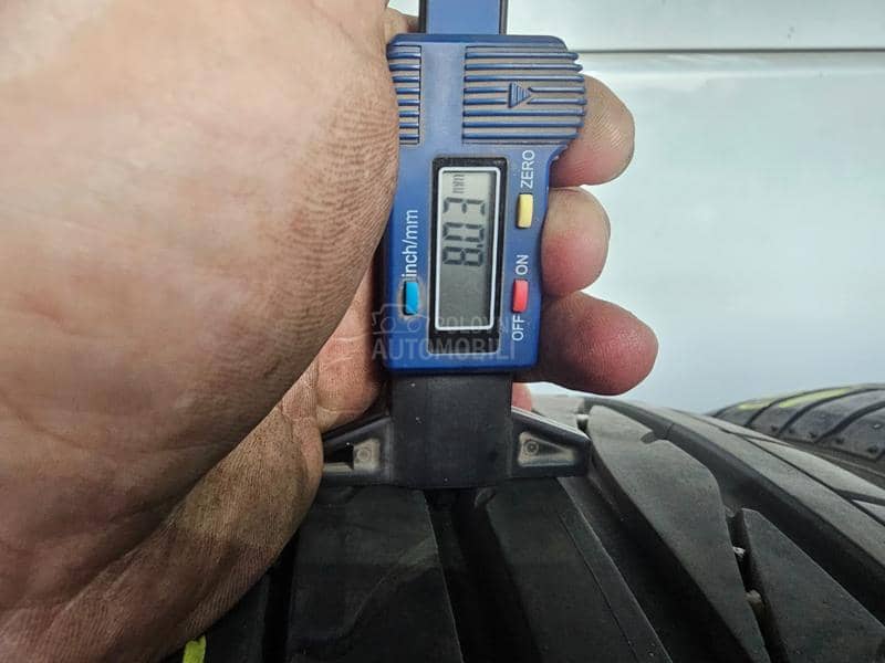 Bridgestone 215/40 R17 Letnja