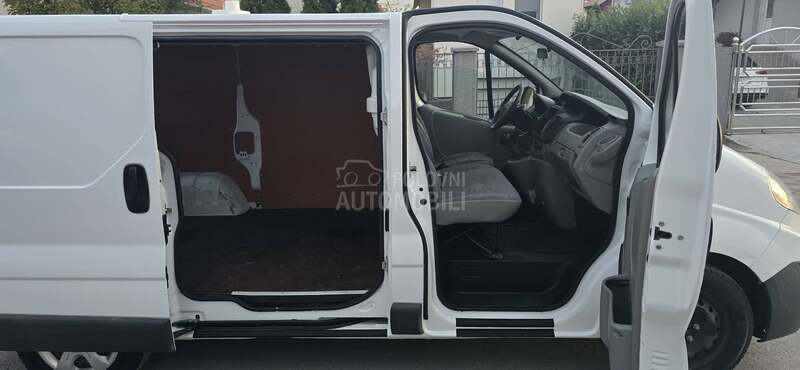 Renault Trafic 2.0 DCI