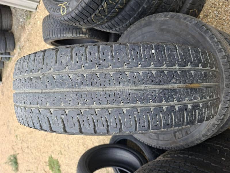 Michelin 225/75 R16 Zimska