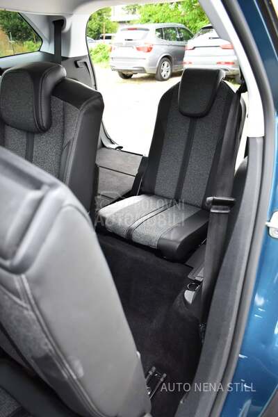 Peugeot 5008 1.5 HDI Allure AT