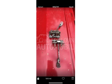 granicni vrata za Dacia Duster od 2010. do 2017. god.