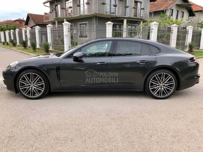 Porsche Panamera 4S LONG