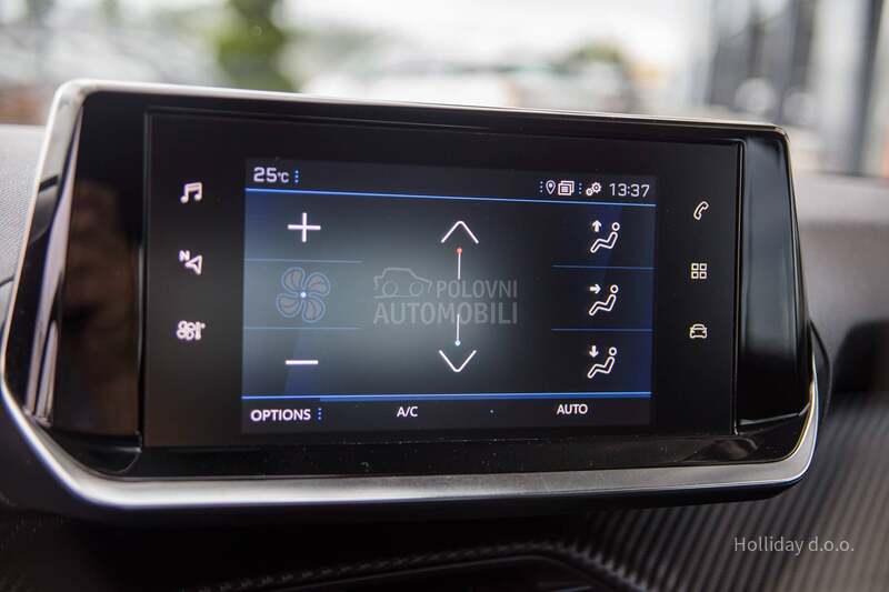 Peugeot 2008 1.2 Puretech Nav Kam