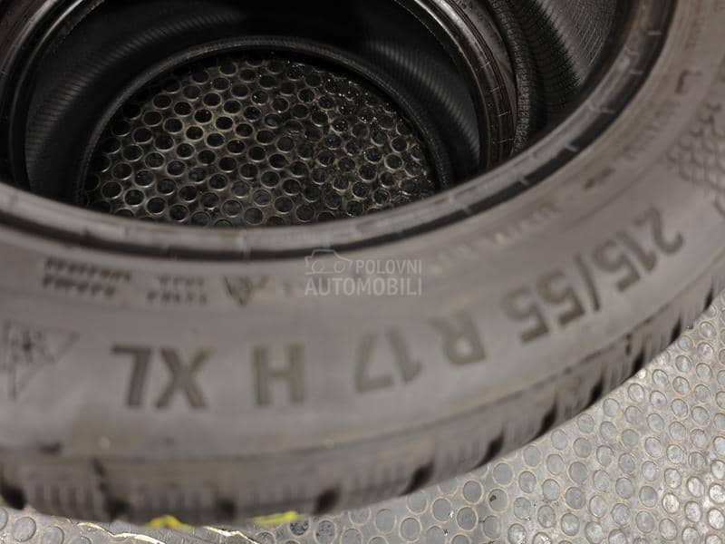 Continental 215/55 R17 Zimska