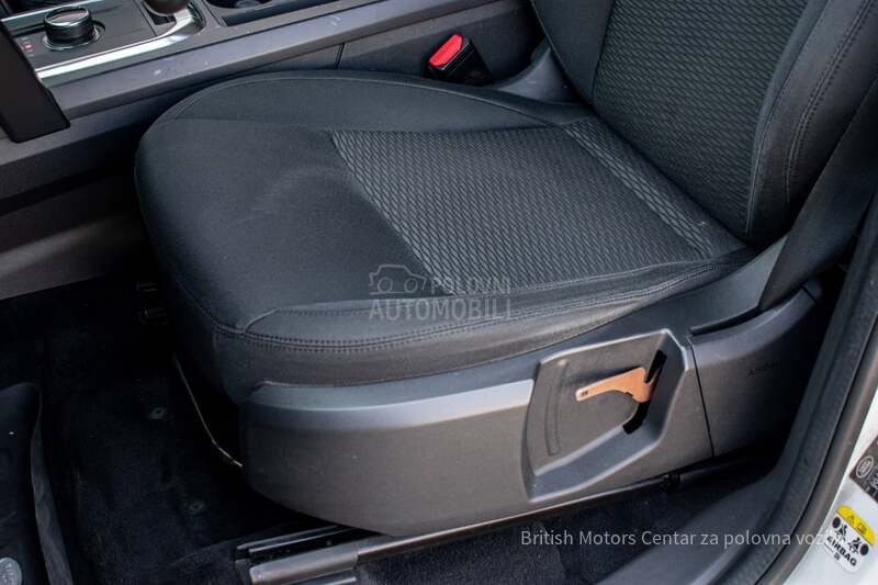 Land Rover Discovery Sport N1