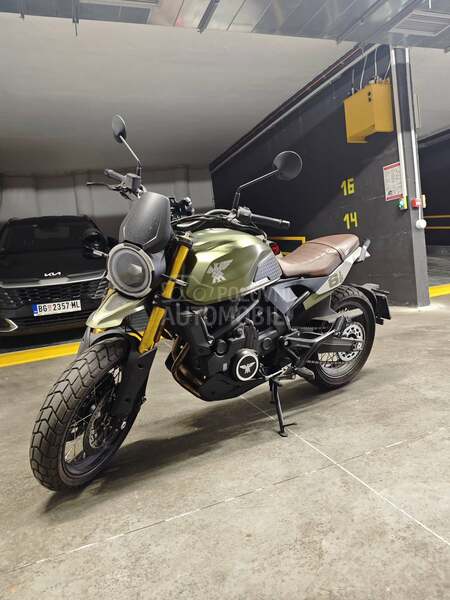 Moto Morini Seimmezzo Scrambler