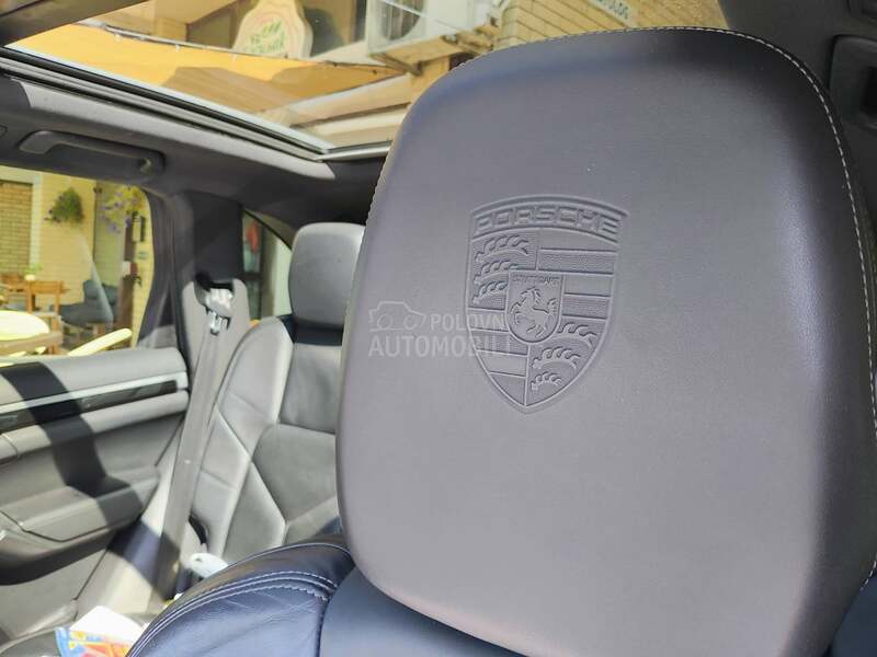 Porsche Cayenne 3.0