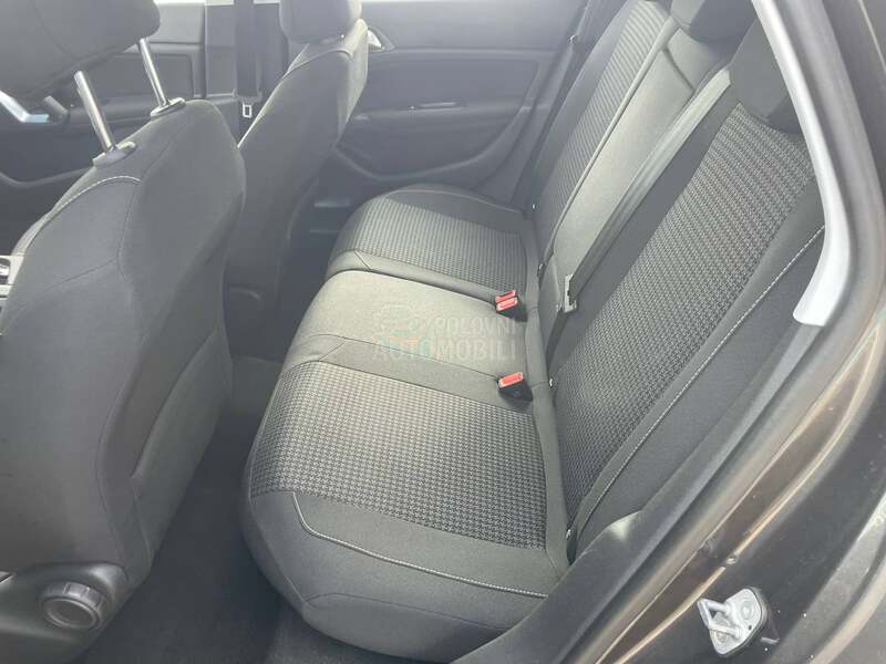 Peugeot 308 1.5 HDI BUSINESS 8mm
