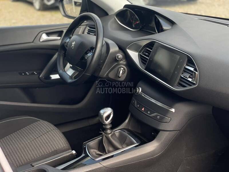 Peugeot 308 1.5 HDI BUSINESS 8mm
