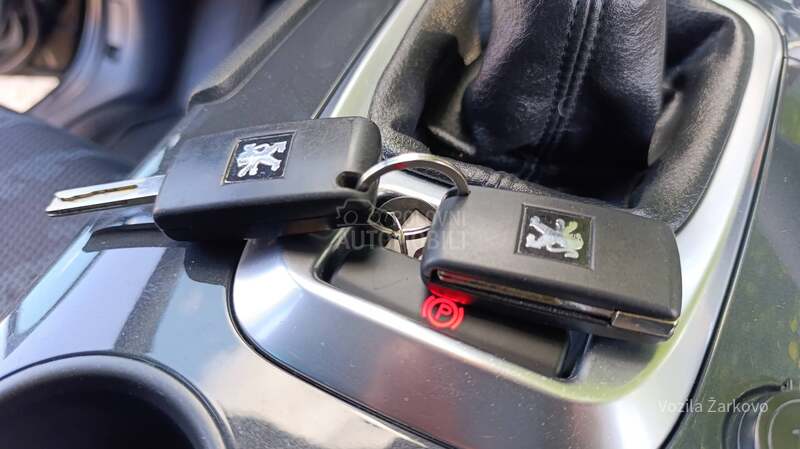 Peugeot 3008 1.6 Hdi Pan