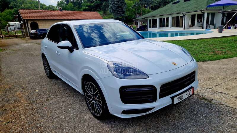 Porsche Cayenne GTS