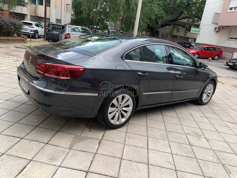 Volkswagen Passat CC 2.0 DSG