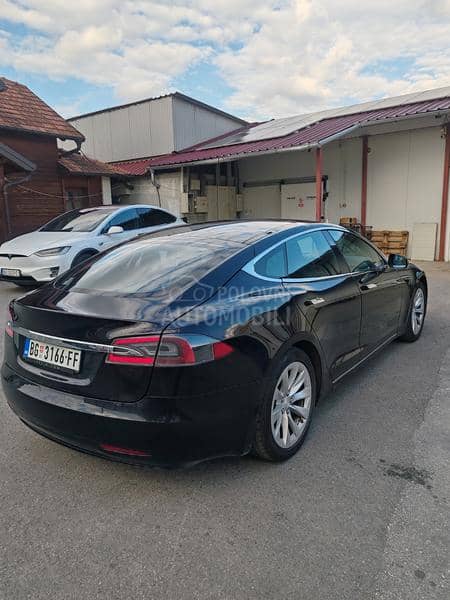 Tesla Model S 100D