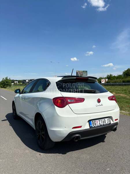 Alfa Romeo Giulietta 