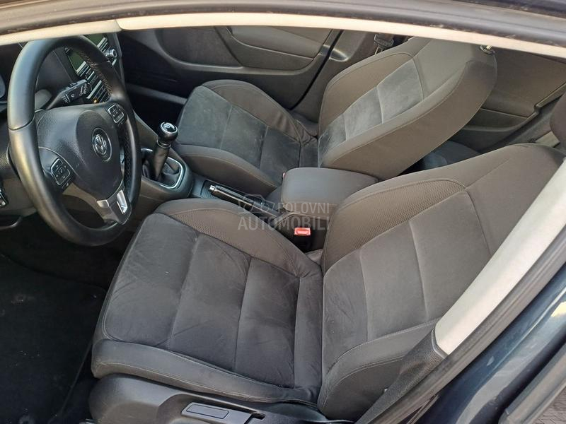 Volkswagen Golf 6 1.6 tdi highline