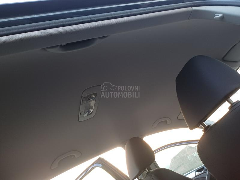 Volkswagen Golf 6 1.6 tdi highline