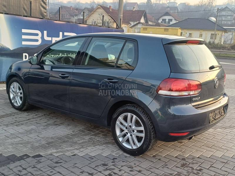 Volkswagen Golf 6 1.6 tdi highline