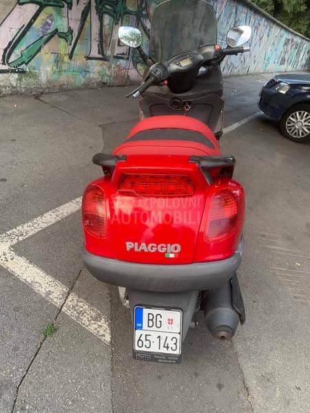 Piaggio X9