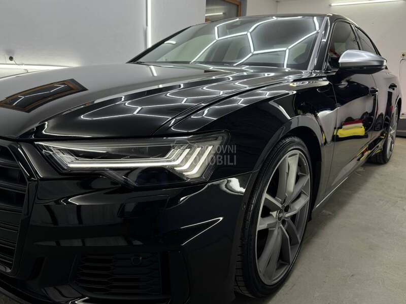 Audi S6 