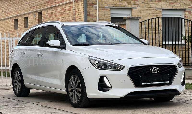 Hyundai i30 1.6crdi/E.X.T.R.A