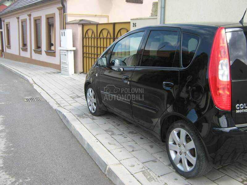 Mitsubishi Colt Motion