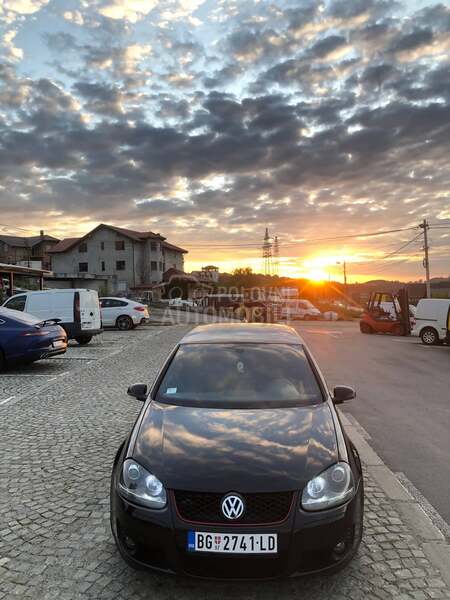 Volkswagen Golf 5 GTI LOOK