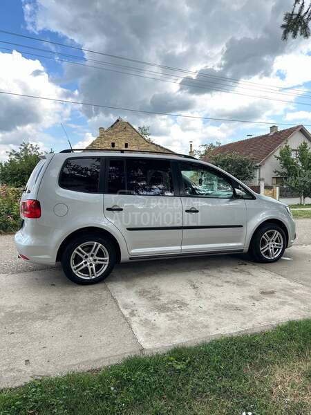 Volkswagen Touran 1.6 Tdi