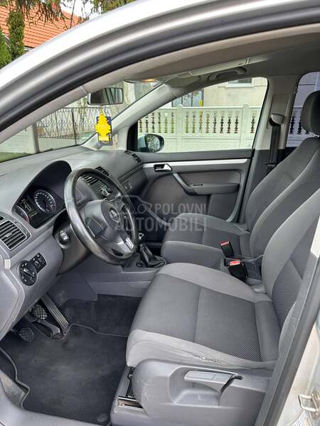 Volkswagen Touran 1.6 Tdi