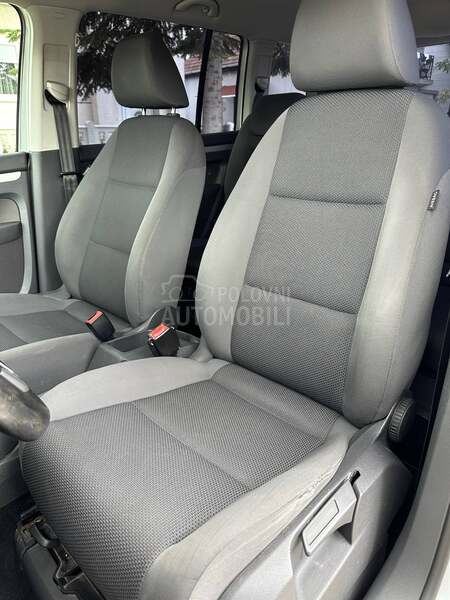 Volkswagen Touran 1.6 Tdi