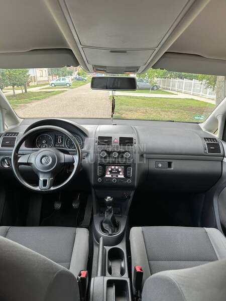 Volkswagen Touran 1.6 Tdi