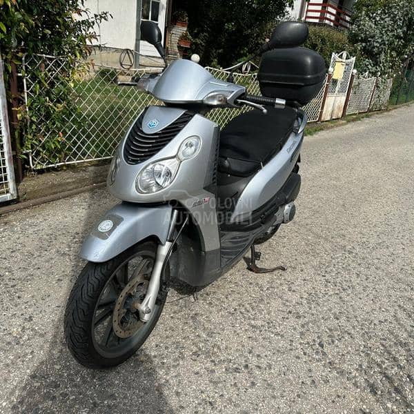 Piaggio Carnaby