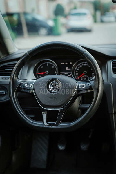 Volkswagen Golf 7 BLUEMOTION