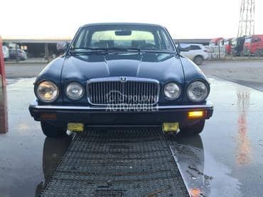 Jaguar XJ12 5.3