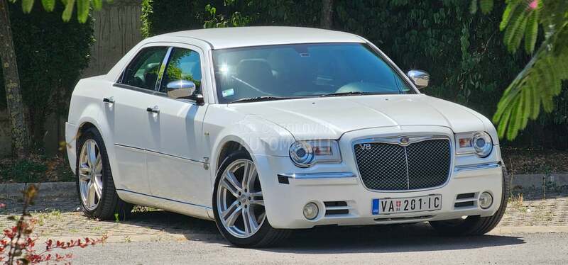 Chrysler 300C 5.7 Hemi V8